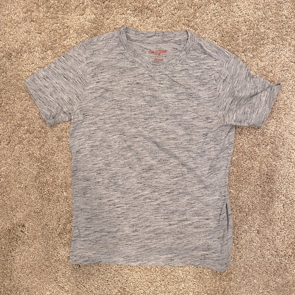 Kids Cat & Jack Heathered Grey Size S (6/7) V-neck Tee!